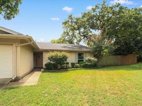 1600  Celeste Court , Arlington Texas 76012