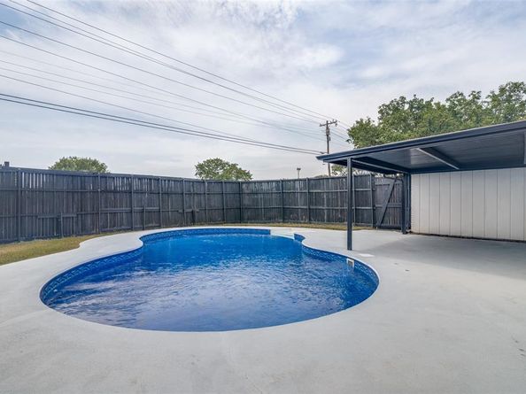 1618  University Drive , Richardson Texas 75081