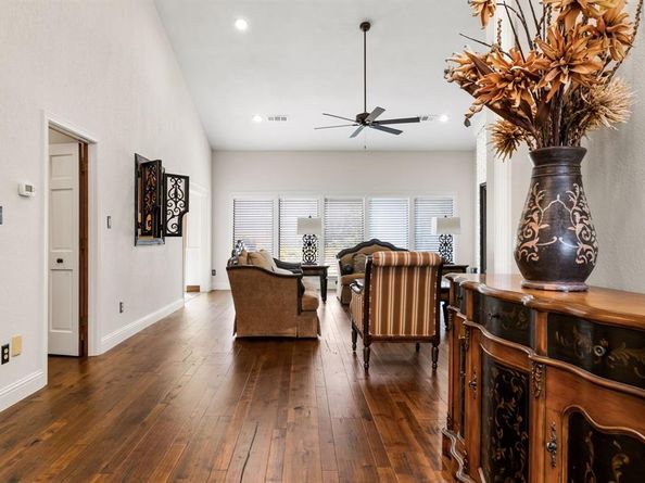 1424  Travis Circle S, Irving Texas 75038