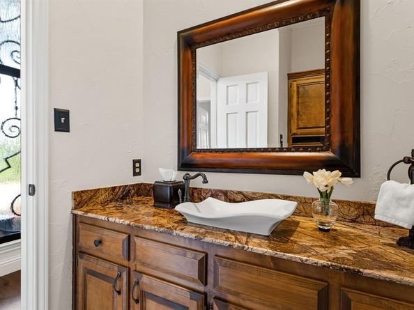 1424  Travis Circle S, Irving Texas 75038