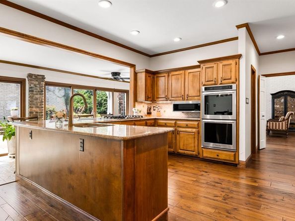 1424  Travis Circle S, Irving Texas 75038