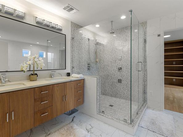4610  Christopher Place , Dallas Texas 75204