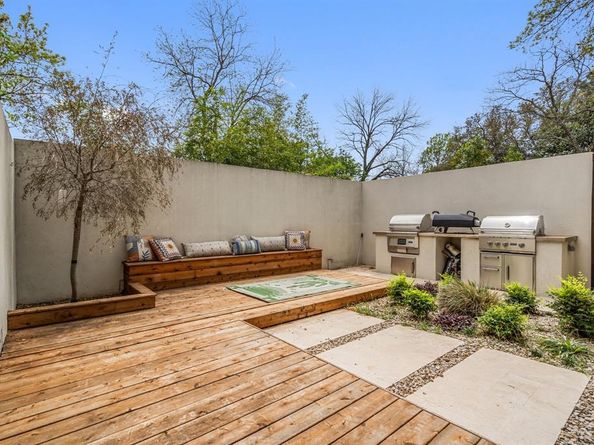 4610  Christopher Place , Dallas Texas 75204