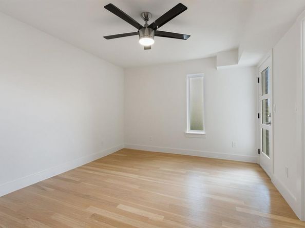 4610  Christopher Place , Dallas Texas 75204