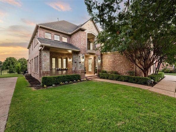 2038  Azalea Trail , Irving Texas 75063