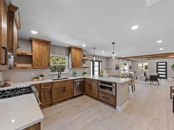 1503 E Lakeview Drive , Dallas Texas 75216