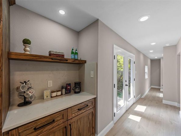 1503 E Lakeview Drive , Dallas Texas 75216
