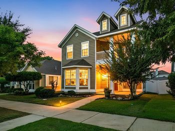 2205  Prospect Lane 