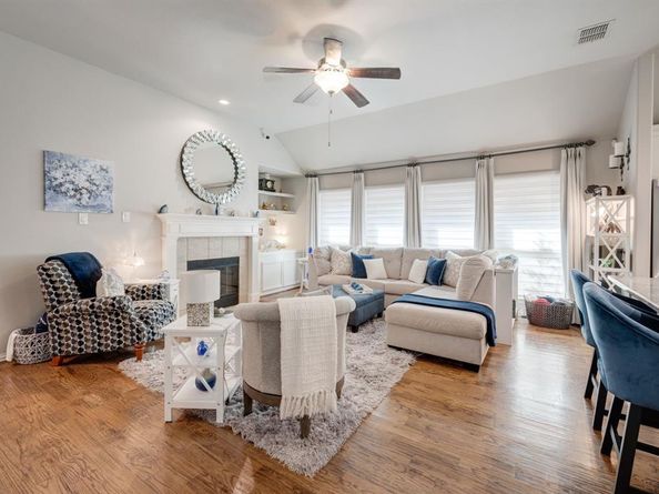 1591  Bonham Parkway , Lantana Texas 76226
