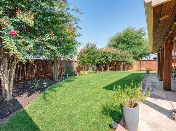 1591  Bonham Parkway , Lantana Texas 76226