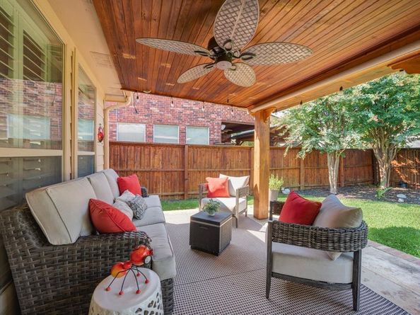1591  Bonham Parkway , Lantana Texas 76226