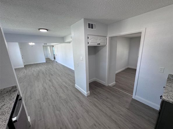 2608  Roseland Street , Fort Worth Texas 76103
