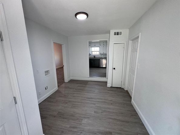 2608  Roseland Street , Fort Worth Texas 76103