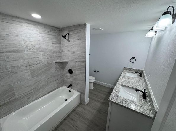 2608  Roseland Street , Fort Worth Texas 76103