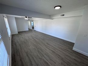 2608  Roseland Street , Fort Worth Texas 76103
