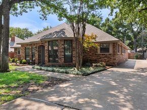 2206  Sand Creek Court , Arlington Texas 76006