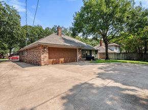 2206  Sand Creek Court , Arlington Texas 76006