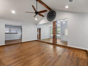 2206  Sand Creek Court , Arlington Texas 76006
