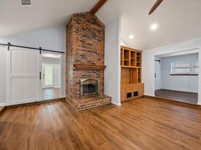 2206  Sand Creek Court , Arlington Texas 76006