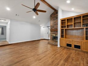 2206  Sand Creek Court , Arlington Texas 76006