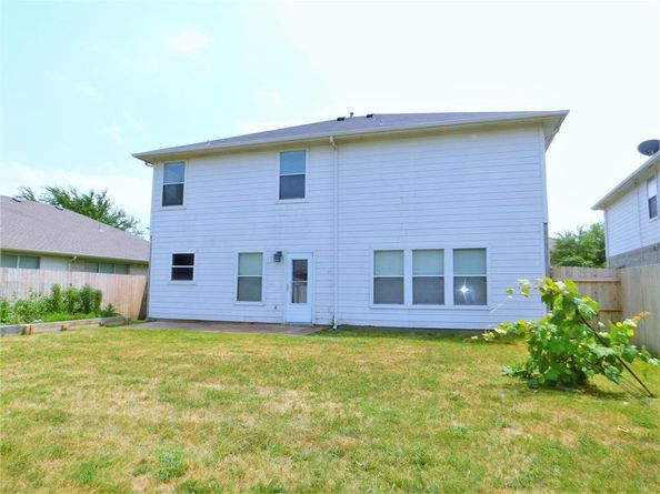 1107  Mockingbird Drive , Aubrey Texas 76227