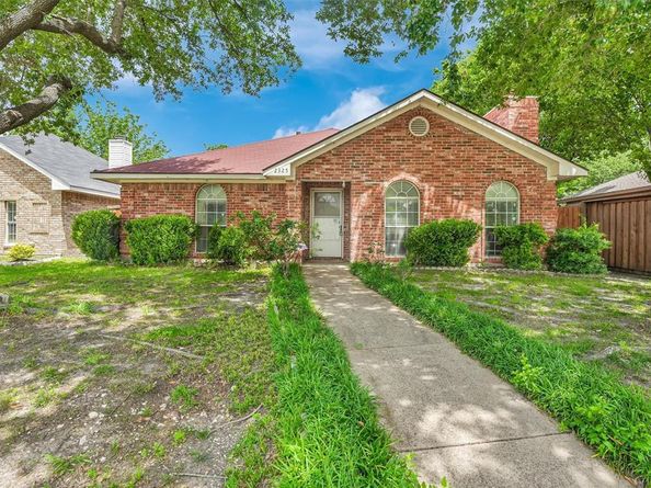 2325  Park Vista Drive , Dallas Texas 75228