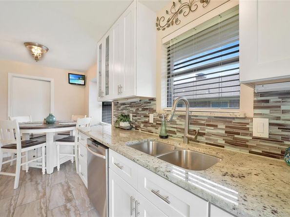 1712  Rosemeade Circle , Carrollton Texas 75007