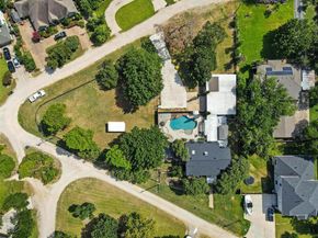 1323  Dublin Street , Grapevine Texas 76051
