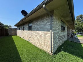 8642  Barclay Street , Dallas Texas 75227