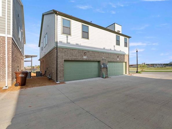 1106  Bexar Lane , Plano Texas 75075