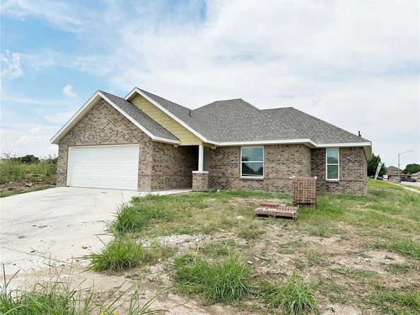 4036  Tarpon Springs Drive , Fort Worth Texas 76123