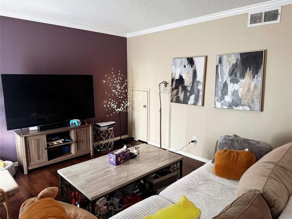 919 S Weatherred Drive  135, Richardson Texas 75080