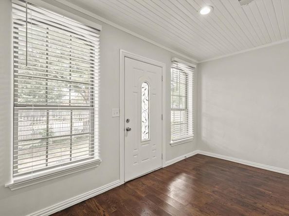 3401  28th Street , Fort Worth Texas 76106