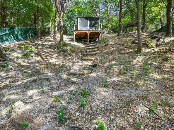 2634  Santa Cruz Drive , Dallas Texas 75227