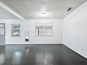 2634  Santa Cruz Drive , Dallas Texas 75227
