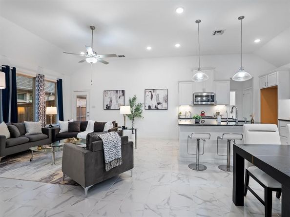 1309  Haybale Lane , Garland Texas 75042