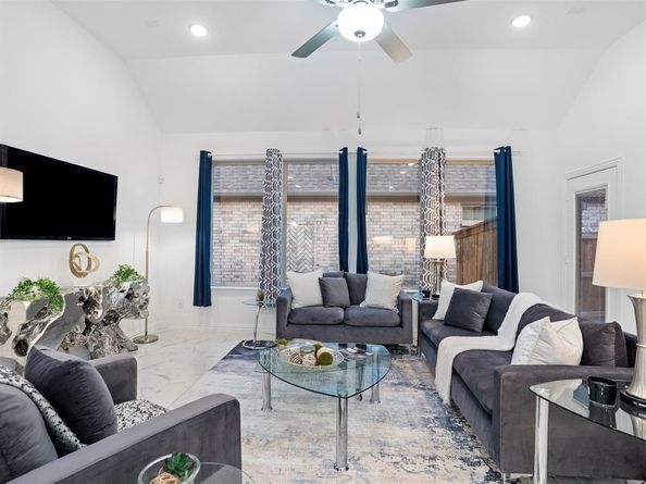 1309  Haybale Lane , Garland Texas 75042