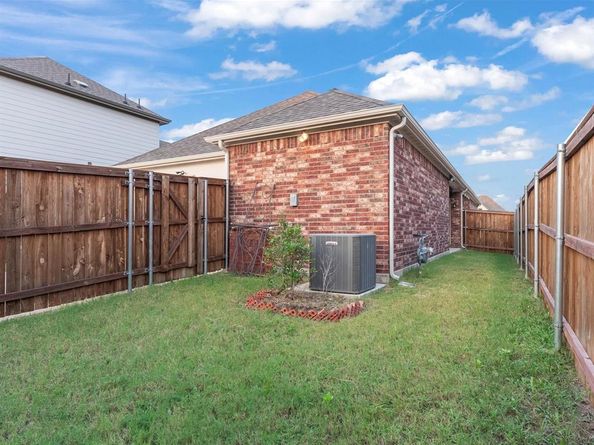 1309  Haybale Lane , Garland Texas 75042