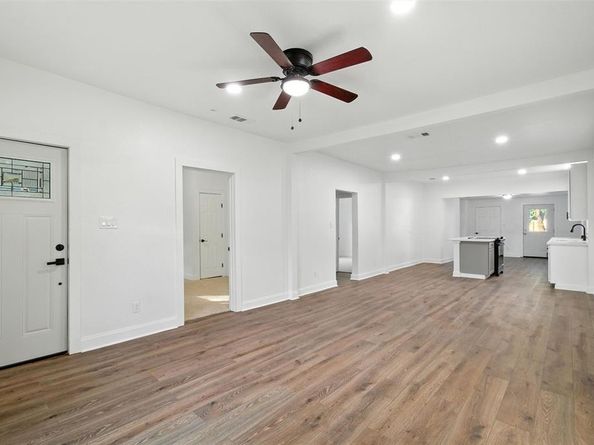2717 NW 27th Street , Fort Worth Texas 76106