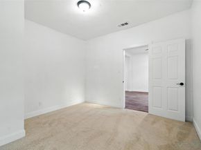 2717 NW 27th Street , Fort Worth Texas 76106