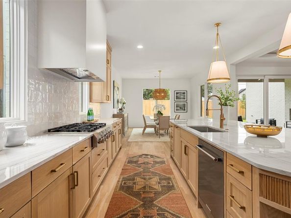 4922  Linnet Lane , Dallas Texas 75209