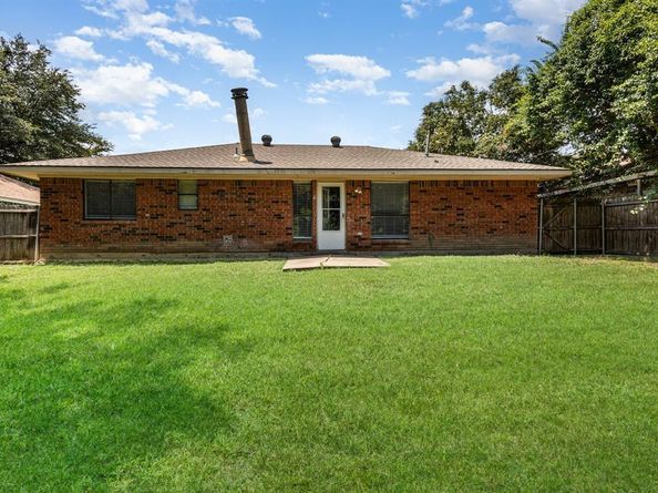 5014  Brookhollow Drive , Sachse Texas 75048