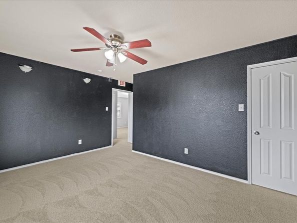 1223  Mallard Creek , Aubrey Texas 76227