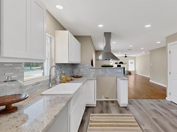 6202  Belgrade Avenue , Dallas Texas 75227