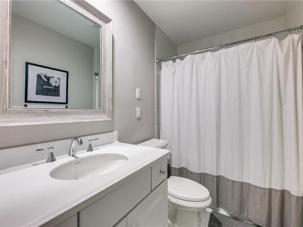 7526 W Northwest Highway  1, Dallas Texas 75225