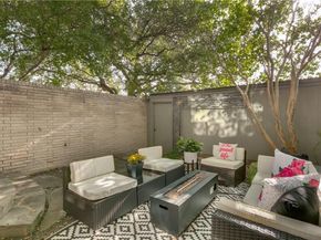 7526 W Northwest Highway  1, Dallas Texas 75225