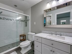 7526 W Northwest Highway  1, Dallas Texas 75225