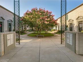 7526 W Northwest Highway  1, Dallas Texas 75225