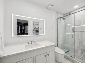 7404 W Northwest Highway  5, Dallas Texas 75225