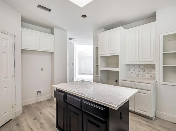 308  Ranch Trail , Mansfield Texas 76063
